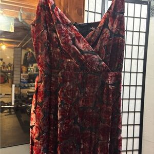 Lulu's Burgundy Velvet Floral Maxi Dress